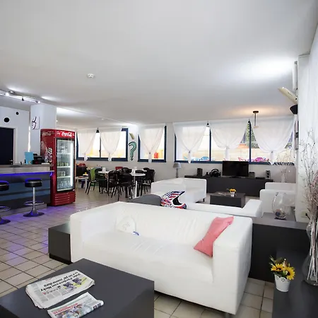 Hotel Sahib Cattolica