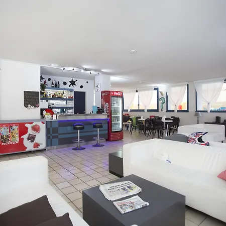 Sahib Hotel 3*