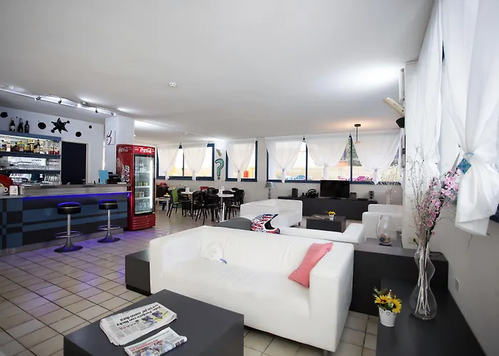 Hotel Sahib Cattolica
